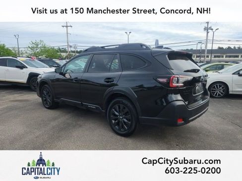 Used 2023 Subaru Outback Onyx Edition XT AWD/4WD image 4