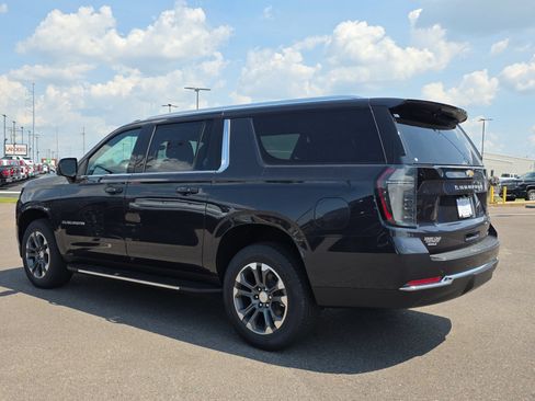 New 2026 Chevrolet Suburban LT w/ Advanced Technology Package AWD/4WD image 3