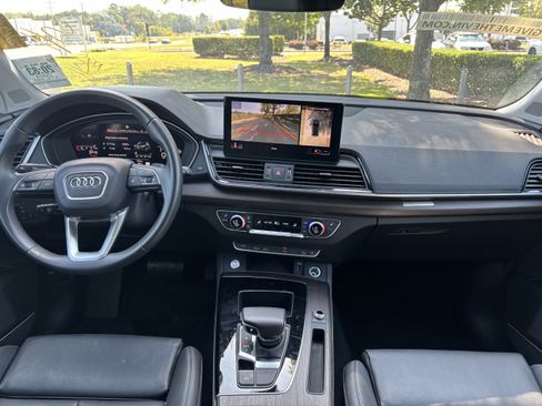 Used 2024 Audi Q5 2.0T Premium Plus w/ Premium Plus Package AWD/4WD image 32