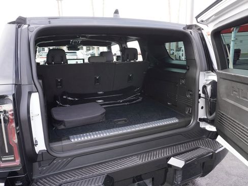 Certified 2025 GMC Hummer EV 2X image 8