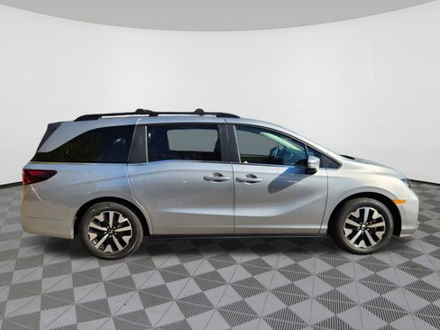 New 2026 Honda Odyssey EX-L image 6