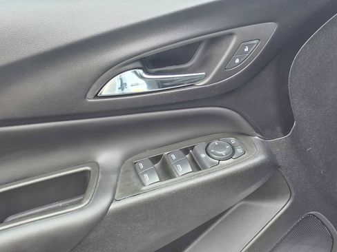 Used 2024 Chevrolet Equinox LT image 22