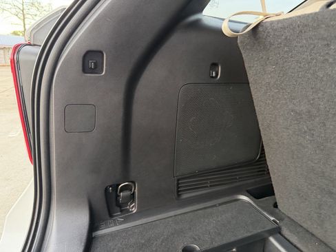 Used 2021 Ford Explorer Limited w/ Equipment Group 301A image 40