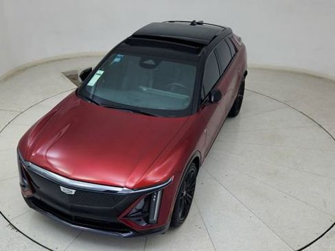 Used 2024 Cadillac Lyriq Sport image 77