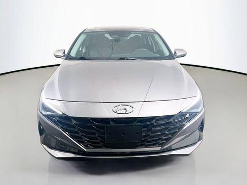 Used 2023 Hyundai Elantra Limited w/ Cargo Package image 2