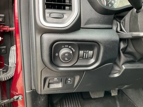 Used 2021 RAM 1500 Laramie AWD/4WD image 10