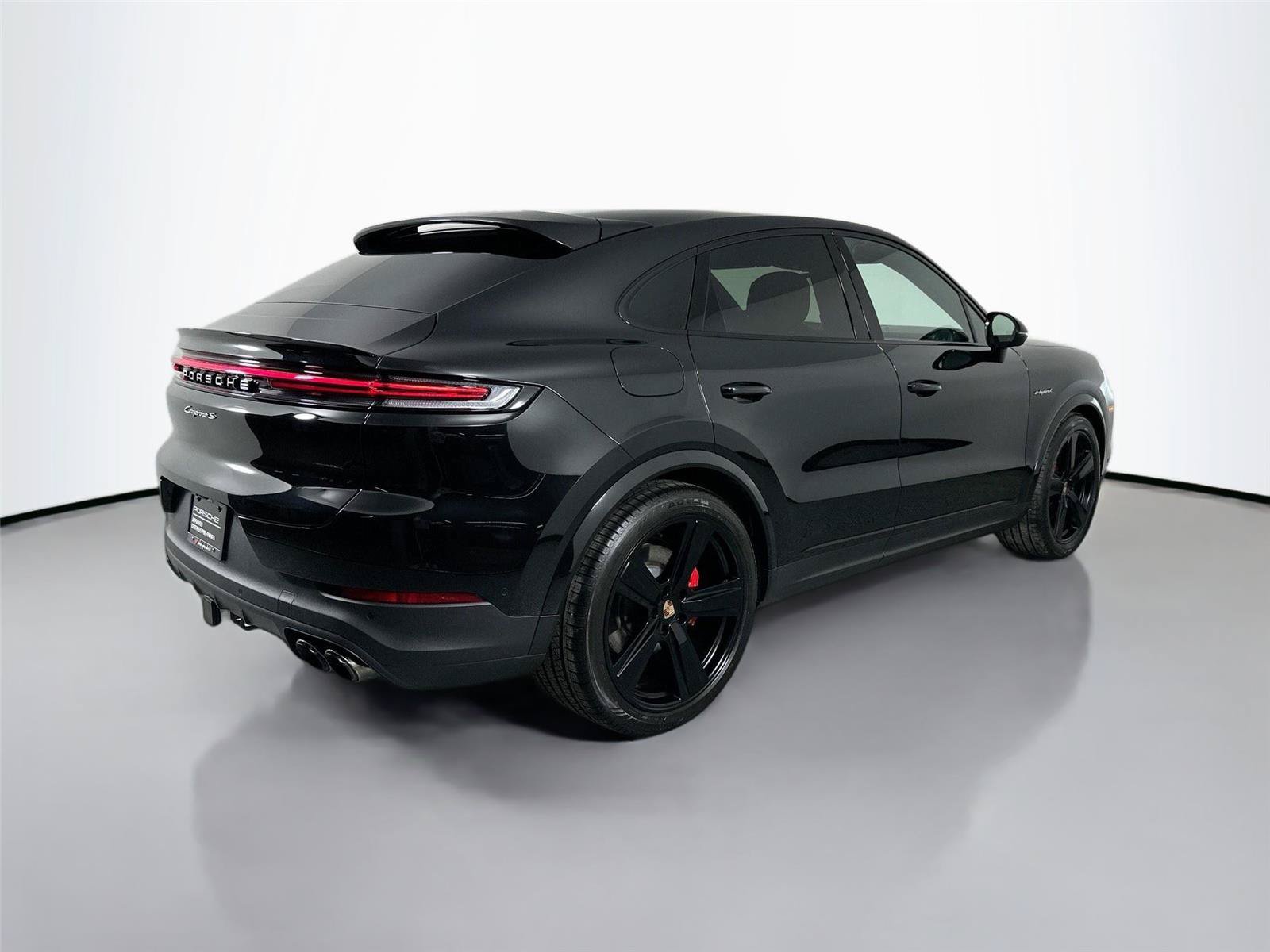 Certified 2025 Porsche Cayenne S AWD/4WD image 7