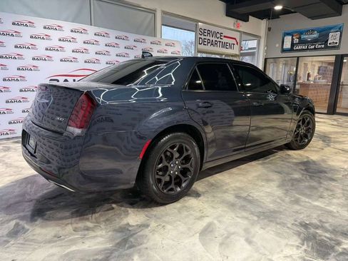 Used 2019 Chrysler 300 S image 7