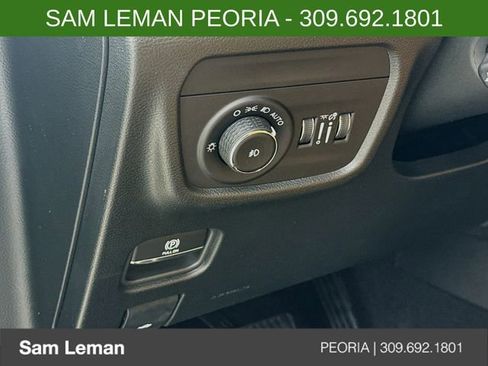 New 2025 Jeep Grand Cherokee Summit image 10