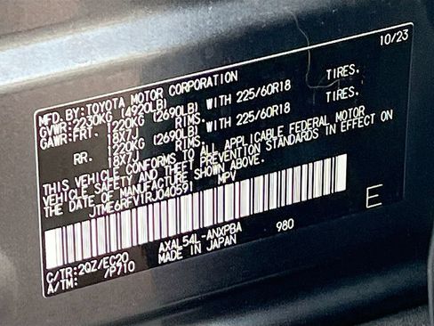 Used 2024 Toyota RAV4 XSE AWD/4WD image 33