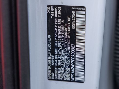 Certified 2023 Porsche Cayenne image 30