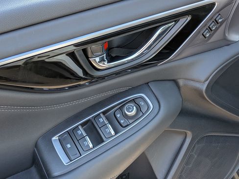 Certified 2025 Subaru Outback Touring XT image 9