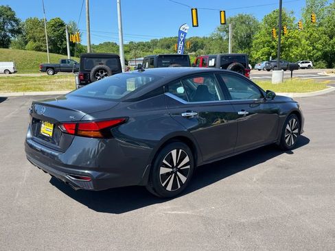Used 2021 Nissan Altima 2.5 SL FWD image 3