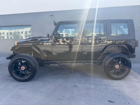 Used 2007 Jeep Wrangler Unlimited X RWD image 9