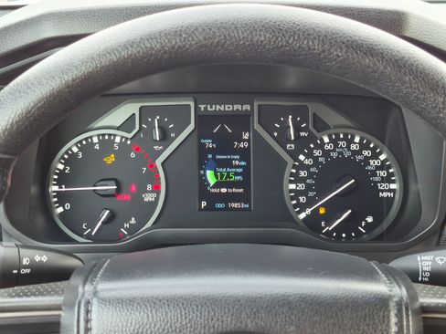 Used 2026 Toyota Tundra SR5 w/ SR5 Convenience Package AWD/4WD image 23