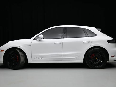 Used 2023 Porsche Macan GTS image 25
