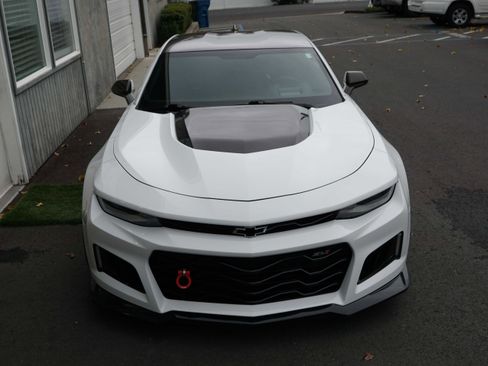 Used 2018 Chevrolet Camaro ZL1 image 7