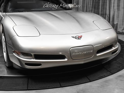 Used 1999 Chevrolet Corvette Coupe w/ Lighting Pkg RWD image 34