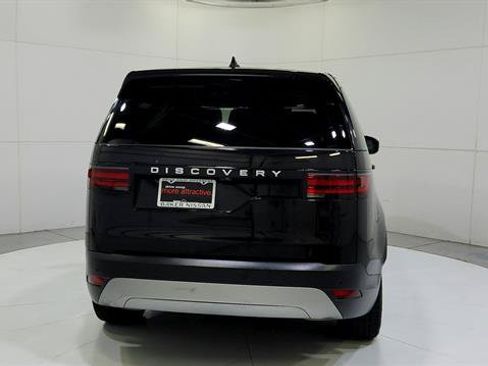 Used 2024 Land Rover Discovery S AWD/4WD image 7