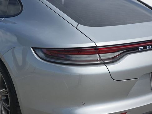 Used 2021 Porsche Panamera image 38