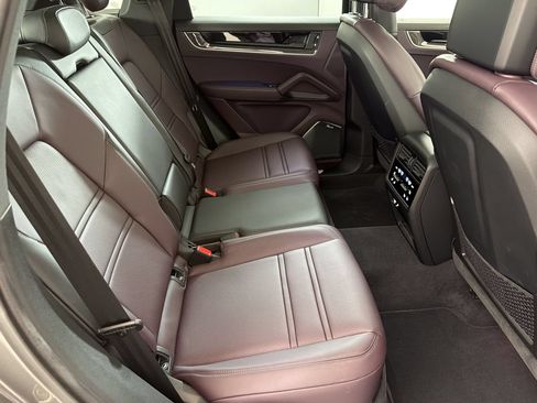 Certified 2024 Porsche Cayenne S AWD/4WD image 30