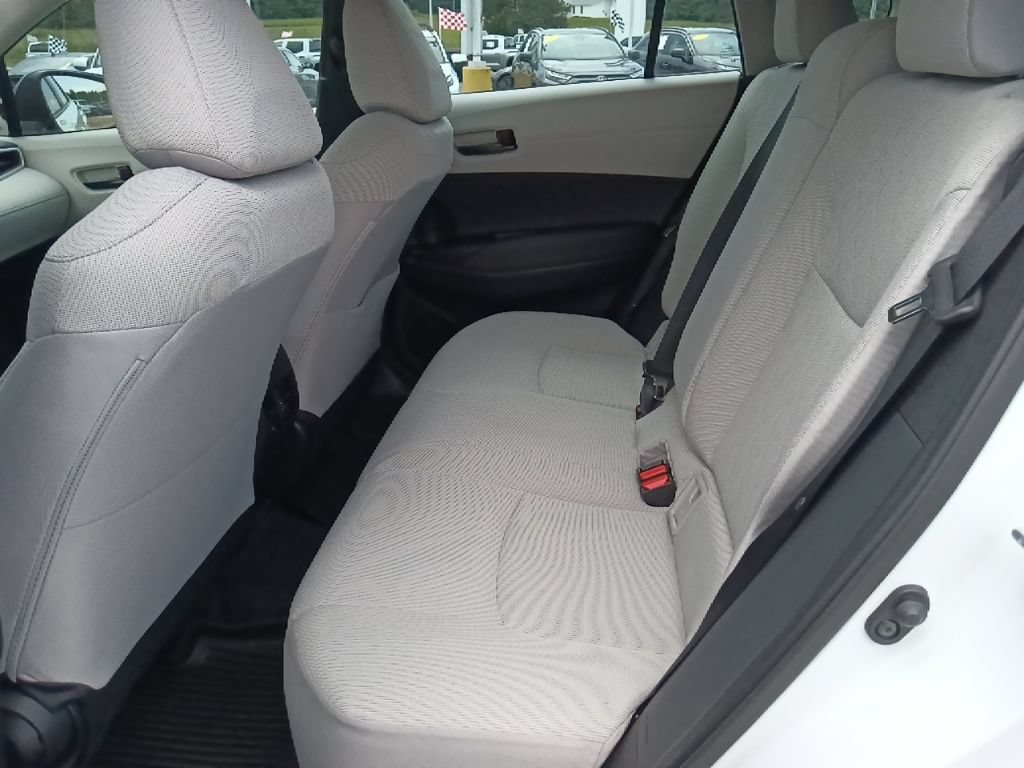Used 2025 Toyota Corolla Cross L FWD image 27