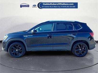 Used 2022 Volkswagen Taos SE w/ Panoramic Sunroof Package