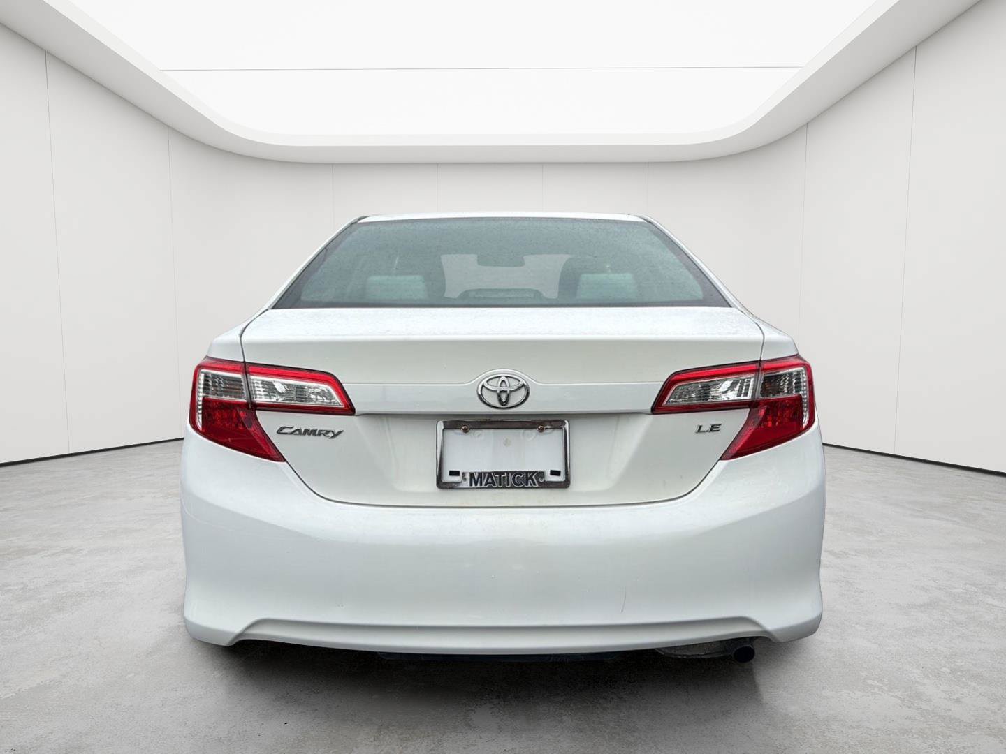 Used 2012 Toyota Camry LE FWD image 24