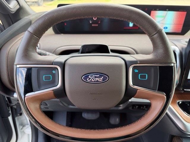 Used 2025 Ford Expedition King Ranch AWD/4WD image 19