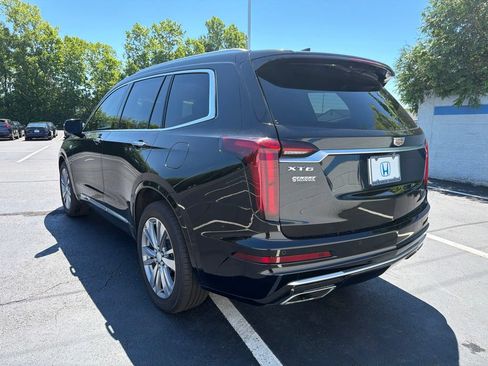 Used 2020 Cadillac XT6 Premium Luxury w/ LPO, Floor Liner Package FWD image 3