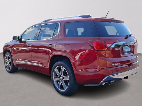 Used 2019 GMC Acadia Denali w/ Technology Package AWD/4WD image 4