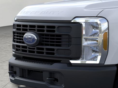 New 2026 Ford F250 XL w/ Snow Plow/Camper Package AWD/4WD image 17