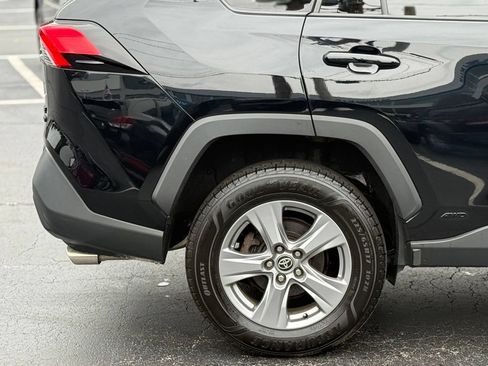 Certified 2022 Toyota RAV4 XLE w/ XLE Grade Weather Package AWD/4WD image 8