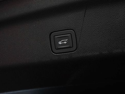 New 2026 GMC Yukon Elevation w/ LPO, Floor Liner Package image 10