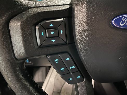 Used 2017 Ford F150 XLT w/ Equipment Group 302A Luxury AWD/4WD image 10