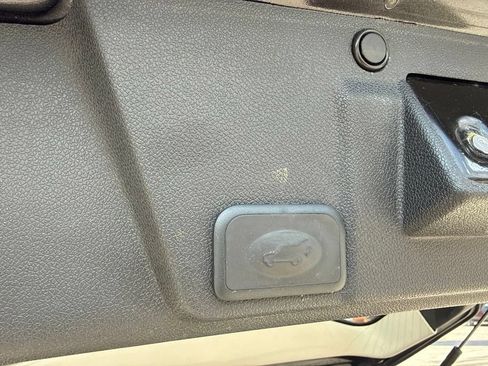 Used 2017 Chevrolet Traverse LT FWD image 5