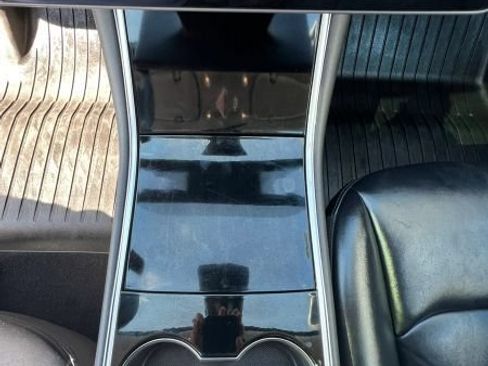 Used 2020 Tesla Model 3 Standard Range Plus RWD image 26