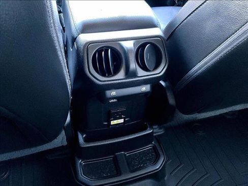 Used 2021 Jeep Wrangler Unlimited Sahara AWD/4WD image 22