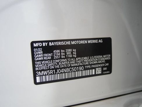 Used 2022 BMW 330i Sedan w/ Premium Package 2 RWD image 27
