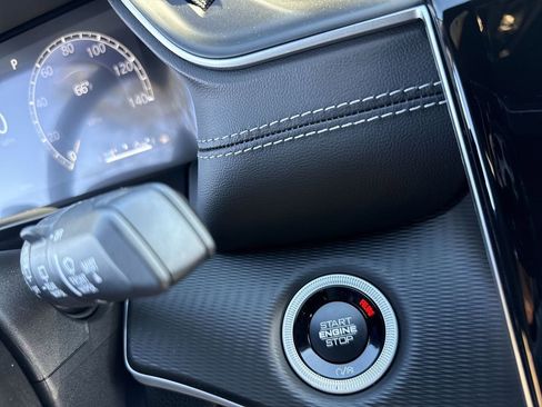 New 2025 Jeep Grand Cherokee Altitude image 20