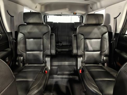 Used 2018 Chevrolet Tahoe Premier AWD/4WD image 29