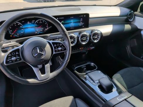Used 2022 Mercedes-Benz CLA 250 4MATIC image 21