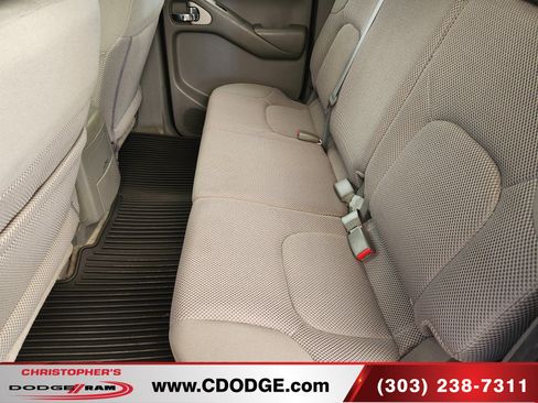 Used 2016 Nissan Frontier SV AWD/4WD image 19