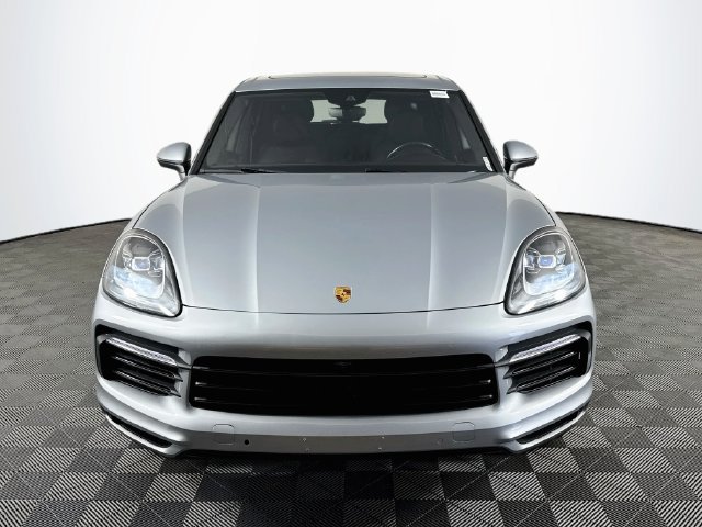 Used 2023 Porsche Cayenne AWD/4WD image 2