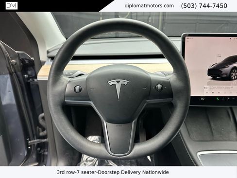Used 2023 Tesla Model Y Long Range image 27