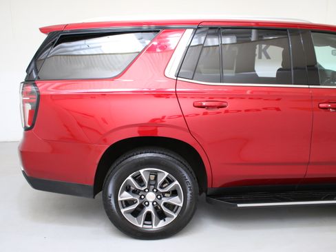 Used 2024 Chevrolet Tahoe LS AWD/4WD image 10