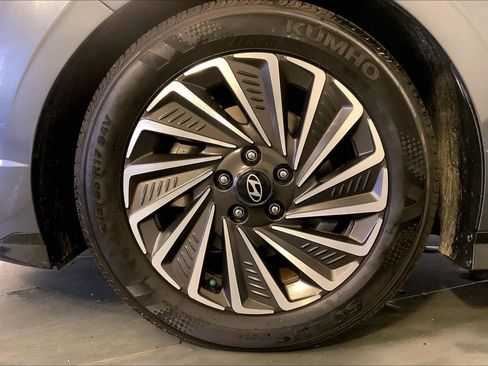 Used 2025 Hyundai Sonata SEL FWD image 9