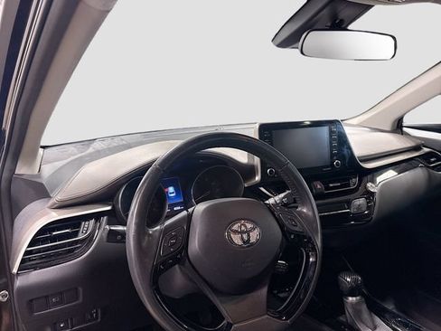 Used 2021 Toyota C-HR Limited FWD image 8