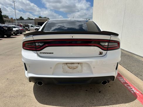 Used 2022 Dodge Charger Scat Pack RWD image 7