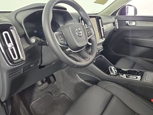 Certified 2026 Volvo XC40 B5 Plus AWD/4WD image 21